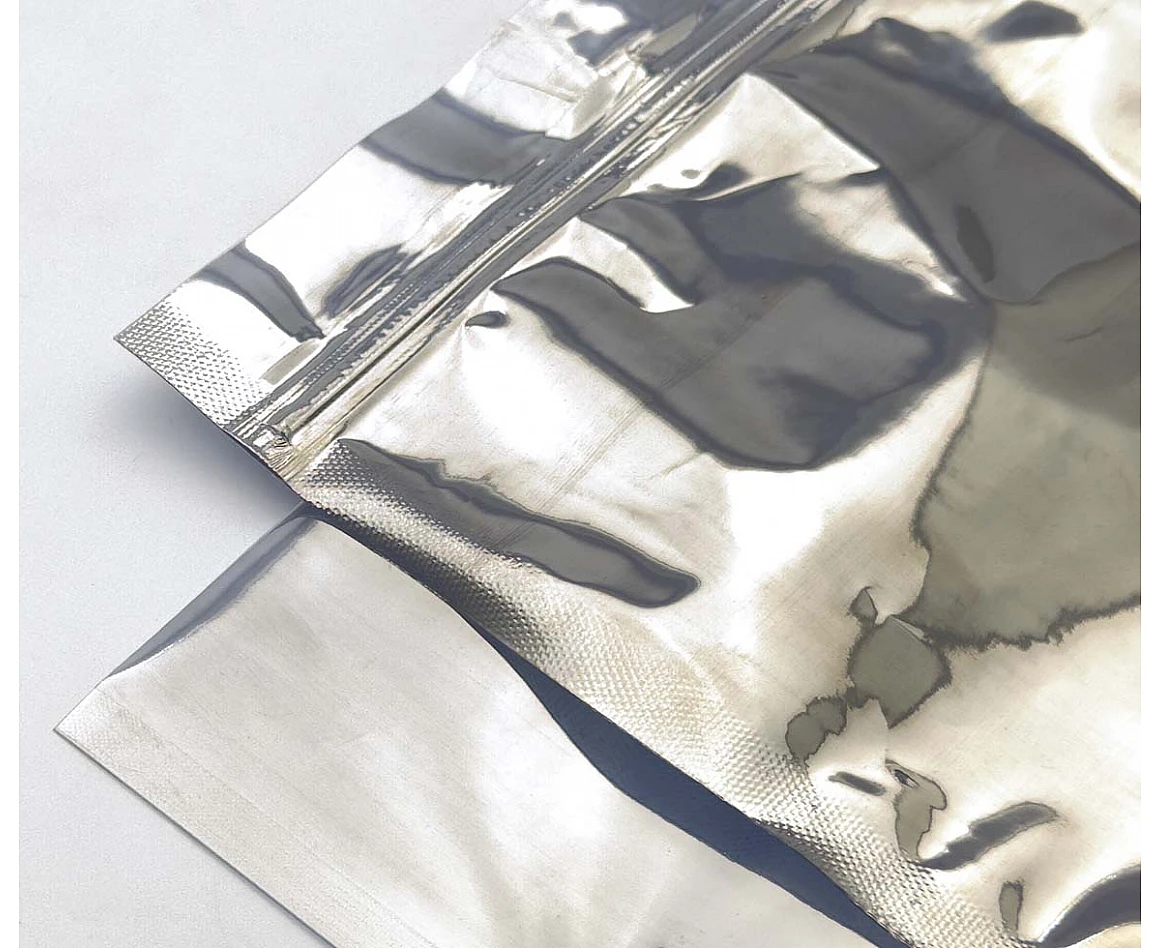 Антистатический пакет с zip-защелкой 203х254 мм