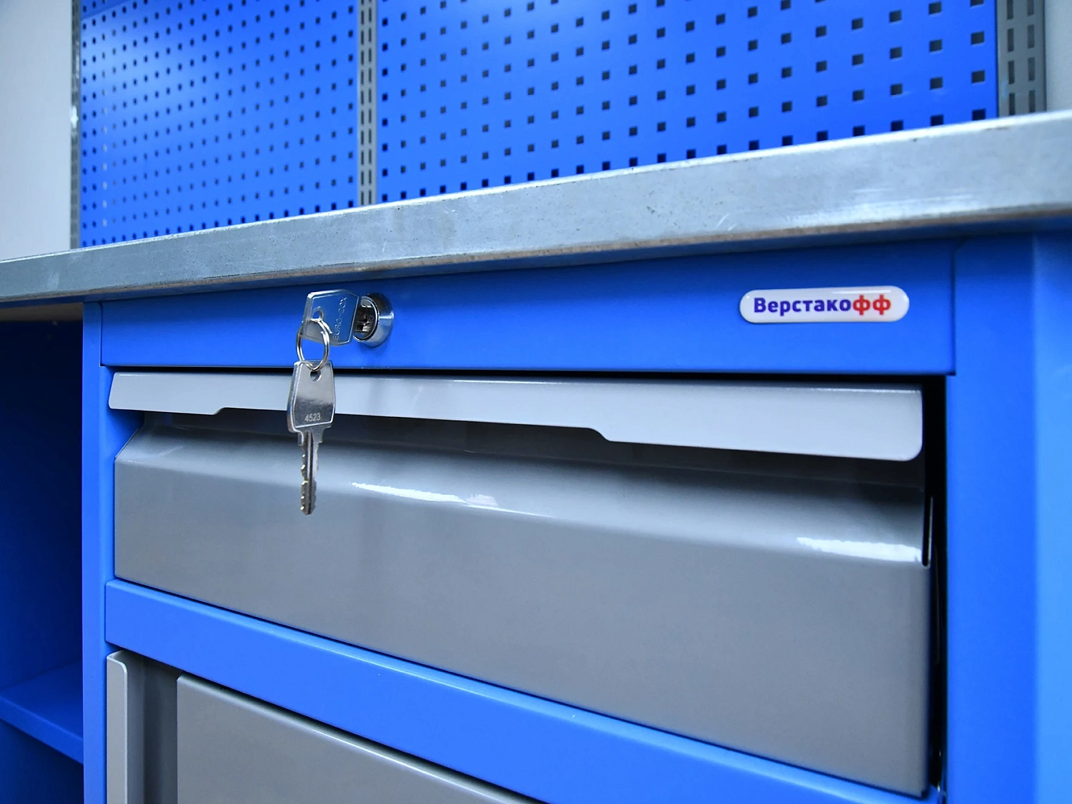 TNC 181.57.2-1 Верстак слесарный двухтумбовый 1470x1796x696 мм