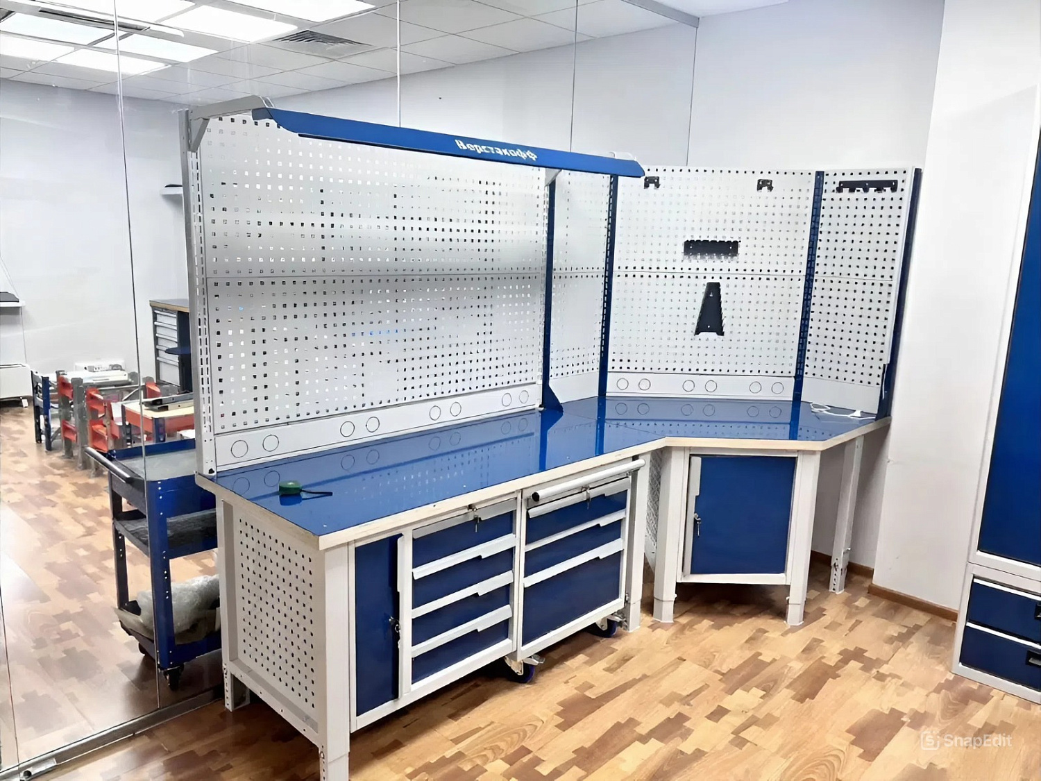 CTR 1602.L26.5-1 Верстак слесарный 1670x1593x743 мм